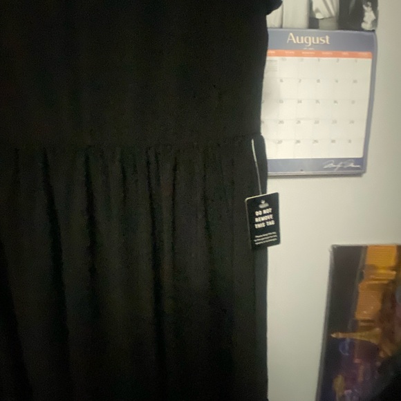 Dress - Picture 2 of 4